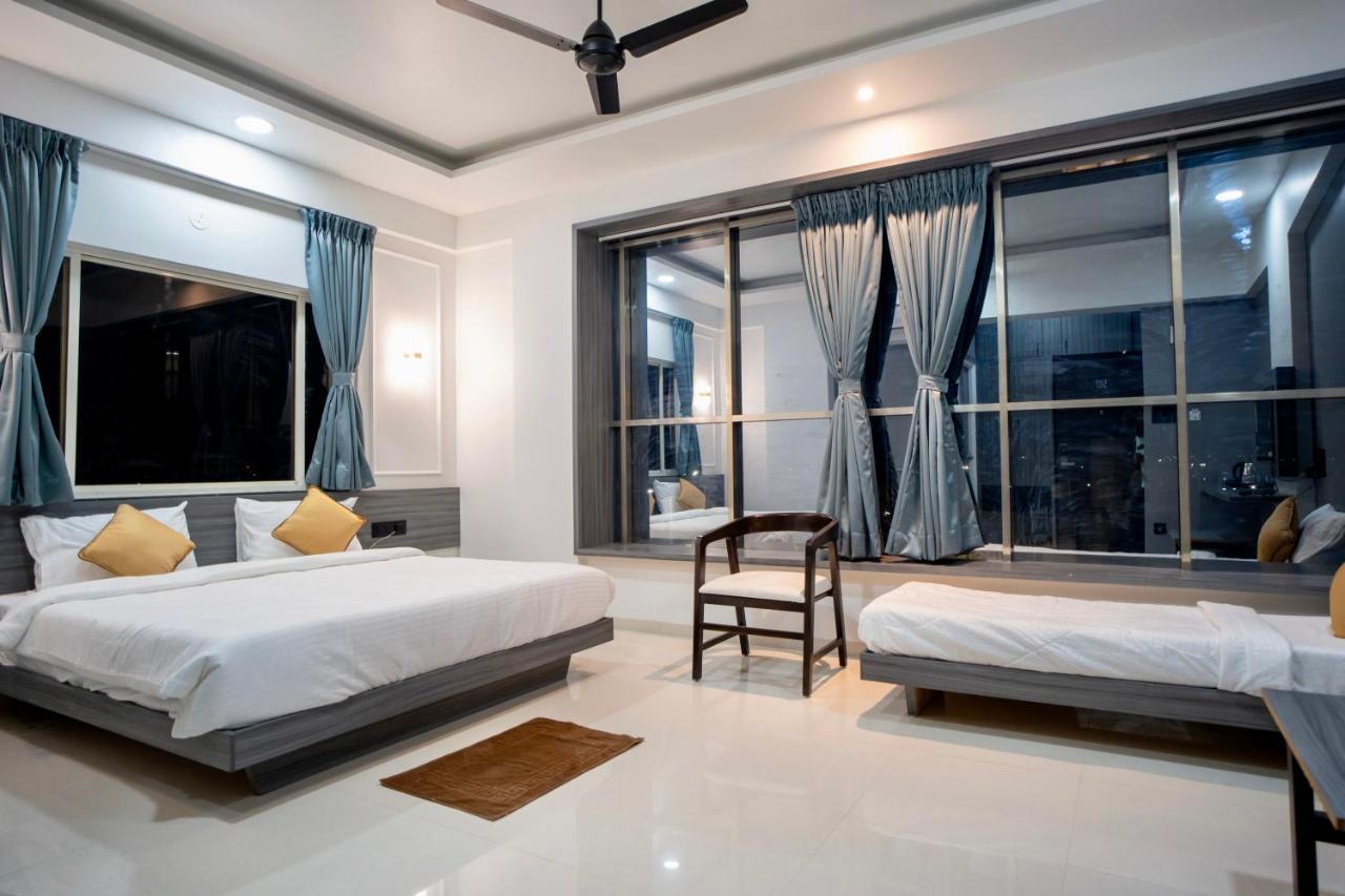 Hotel Oberon Sholapur Exterior foto